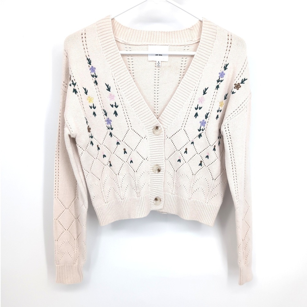 Willow & Wind Cardigan Sweater Beige Floral Embroidered Pointelle Knit Womens S